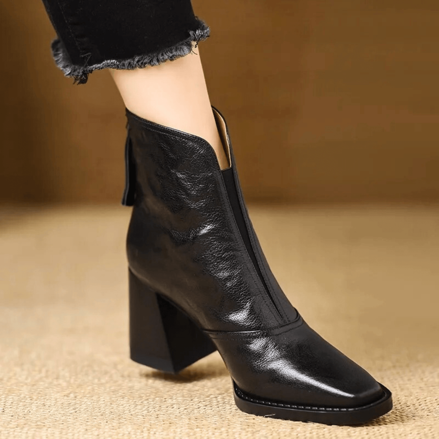 Elara | Mid-Height Leather Ankle Boots